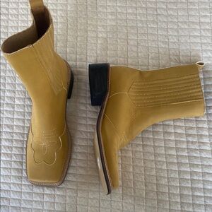 Maryam Nassir Zadeh Tan Heeled Boots